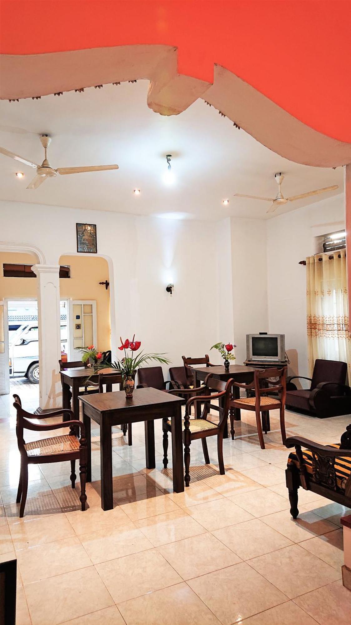 Tropical Inn 미리사 외부 사진